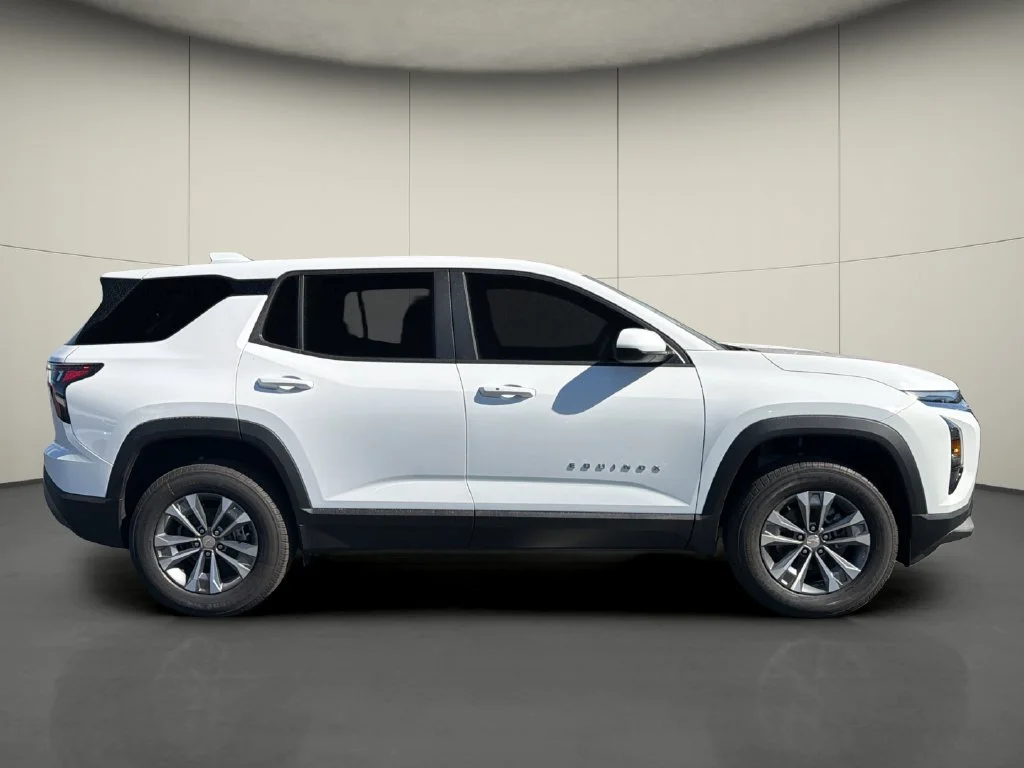 New 2027 Summit White Chevrolet LT image 8