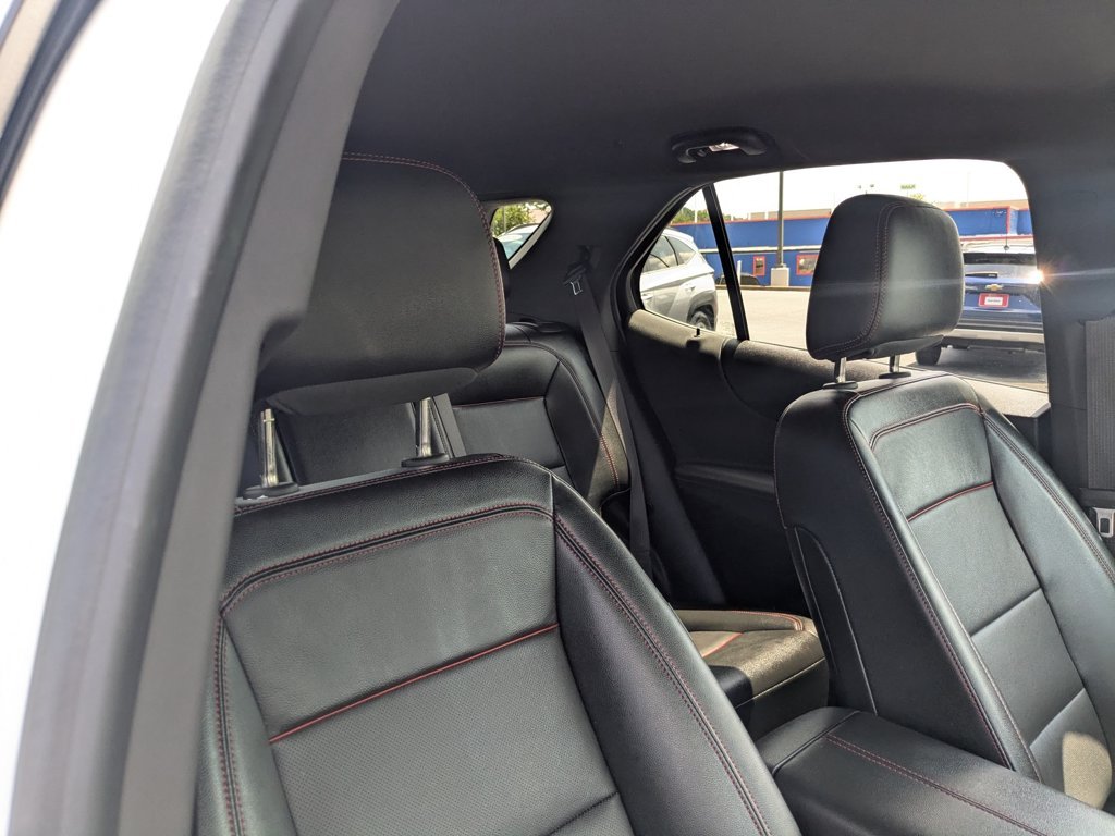 Used 2024 Summit White Chevrolet RS image 27