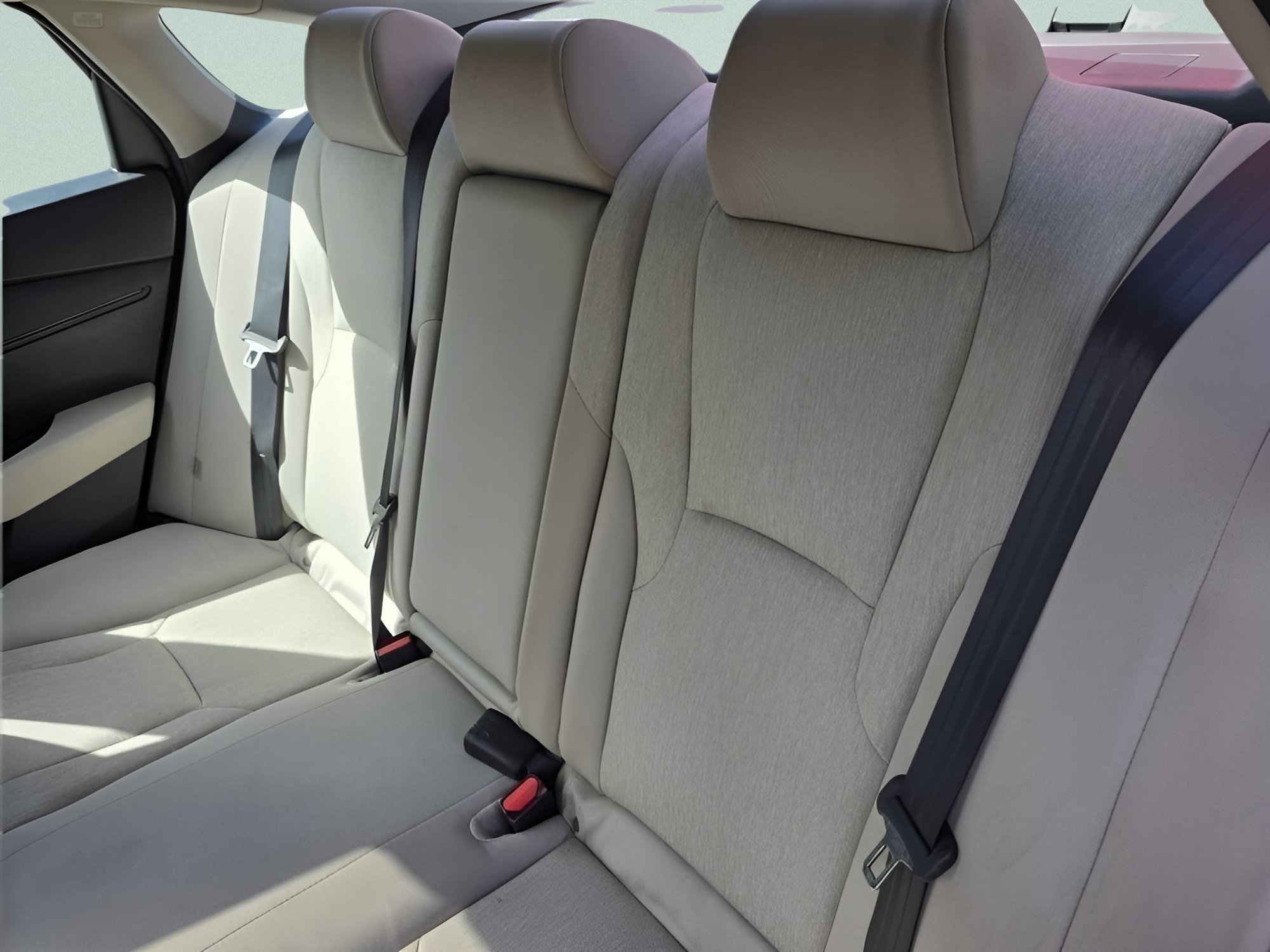 Used 2025 Radiant Red Metallic Honda SE image 29