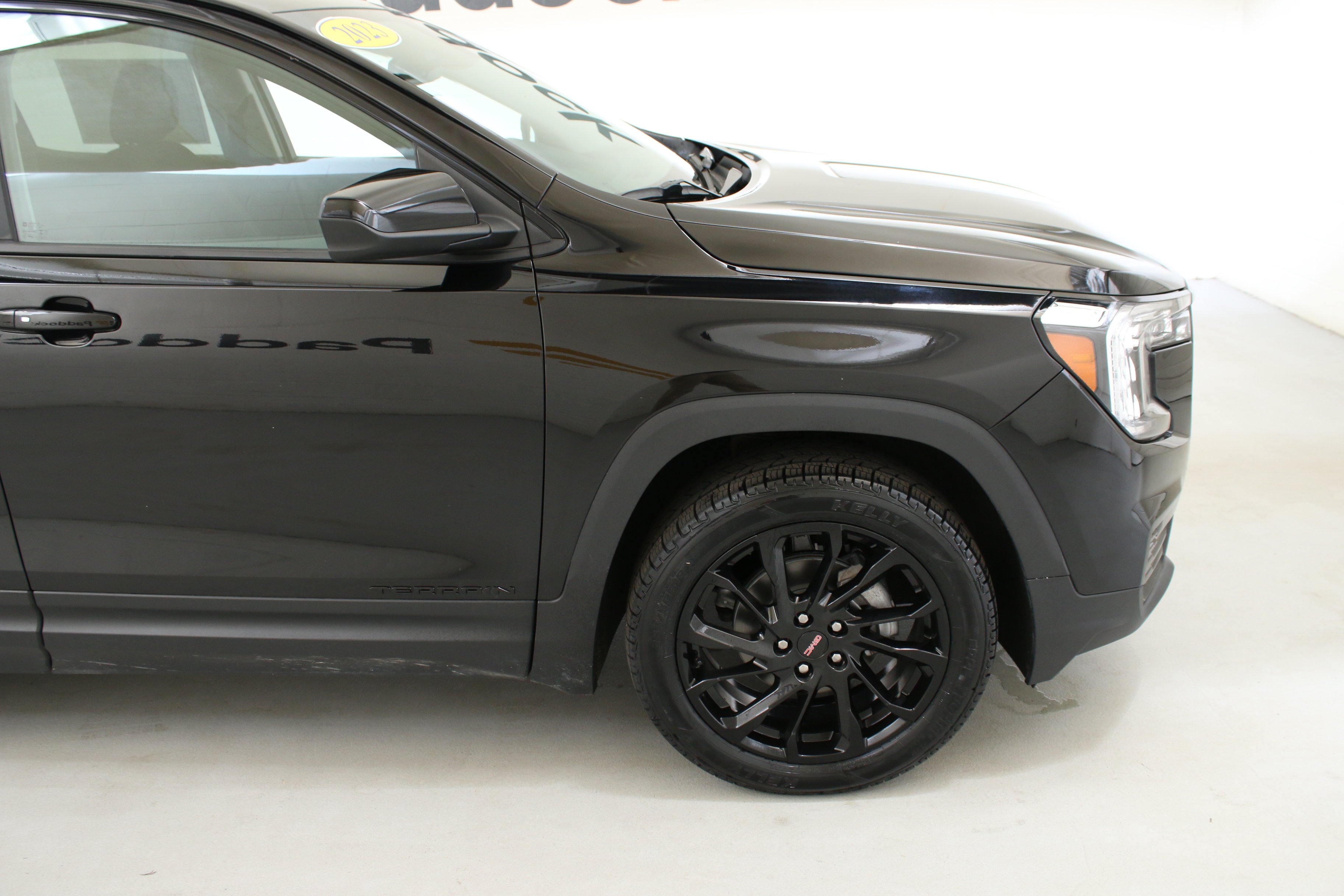 Used 2023 Ebony Twilight Metallic GMC SLE image 12