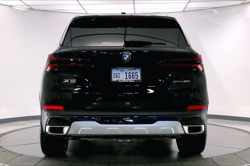 Used 2026 Black Sapphire Metallic BMW  image 3