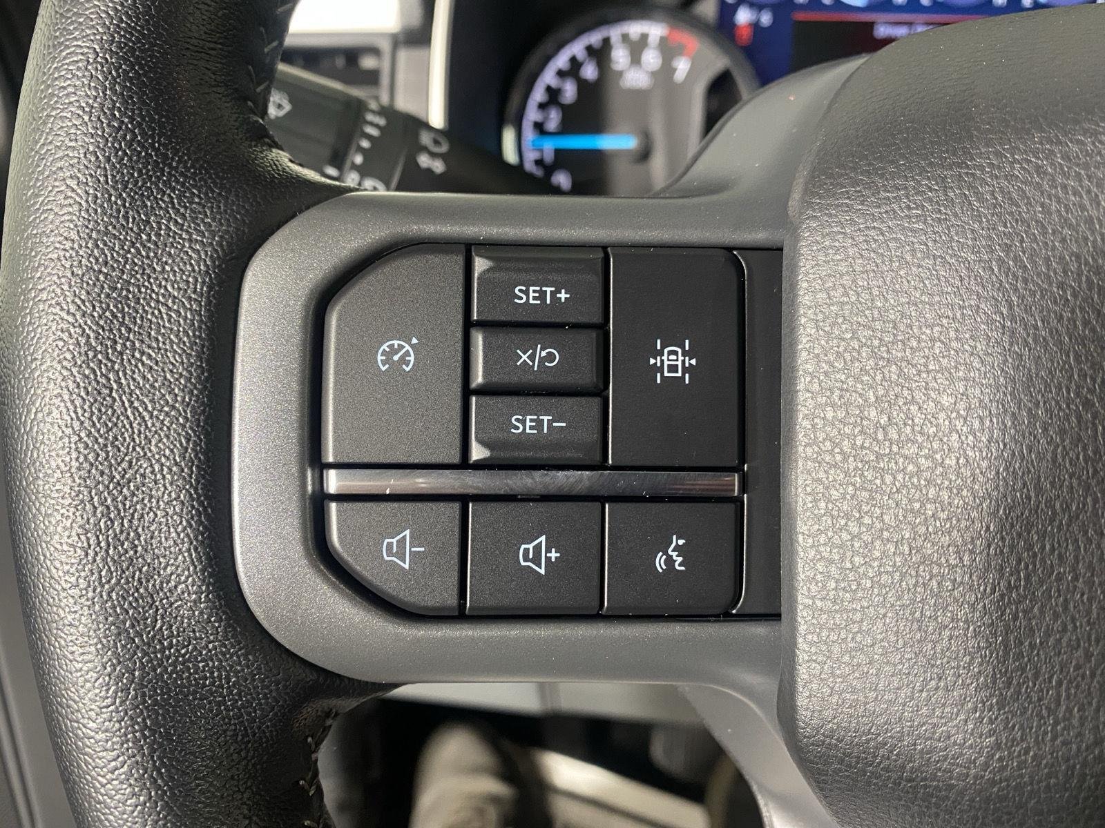 Used 2022 Agate Black Ford XLT image 15