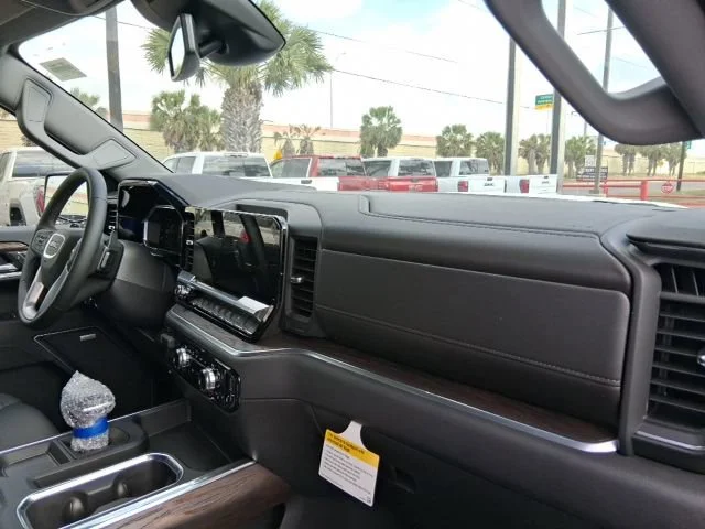 2026 GMC Sierra 1500 SLT - Photo 11