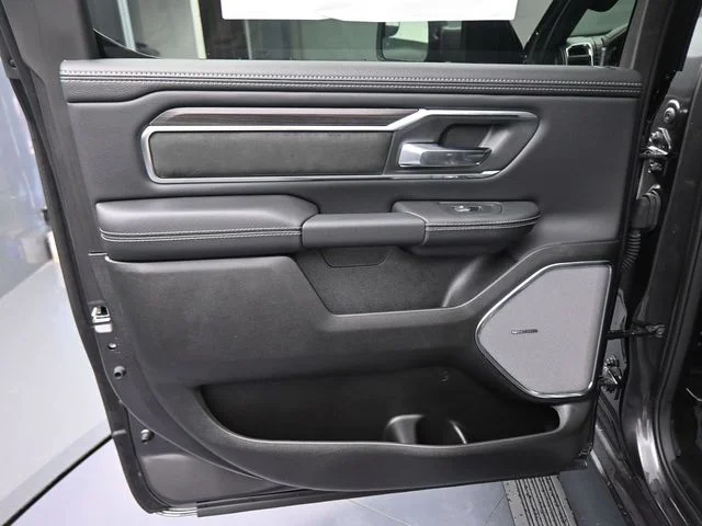 2026 RAM 1500 Laramie - Photo 26