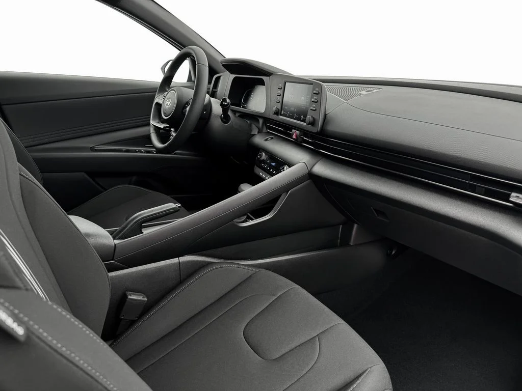 2025 Hyundai Elantra SEL - Photo 34