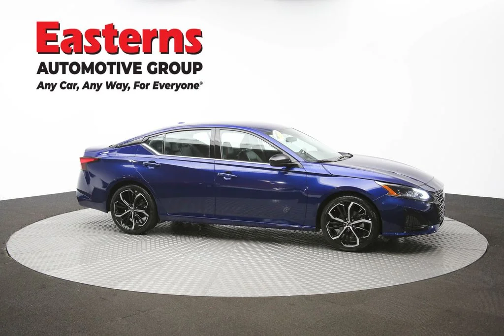 Used 2024 Blue Nissan 2.5 SR image 45