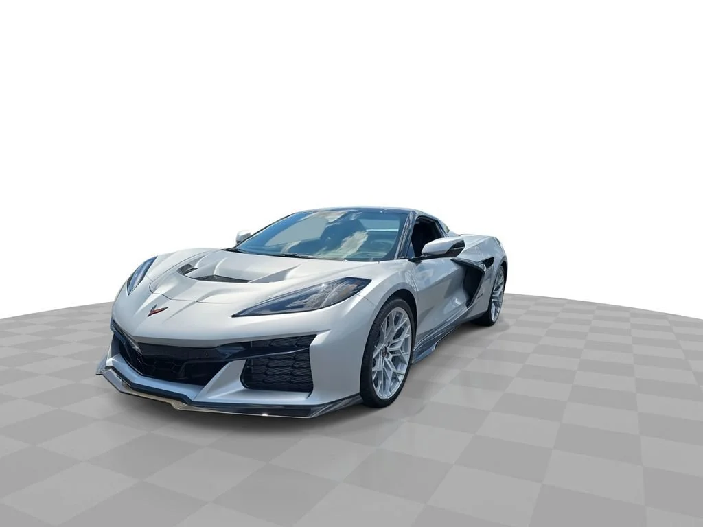 New 2027 Blade Silver Metallic Chevrolet 3LZ image 4