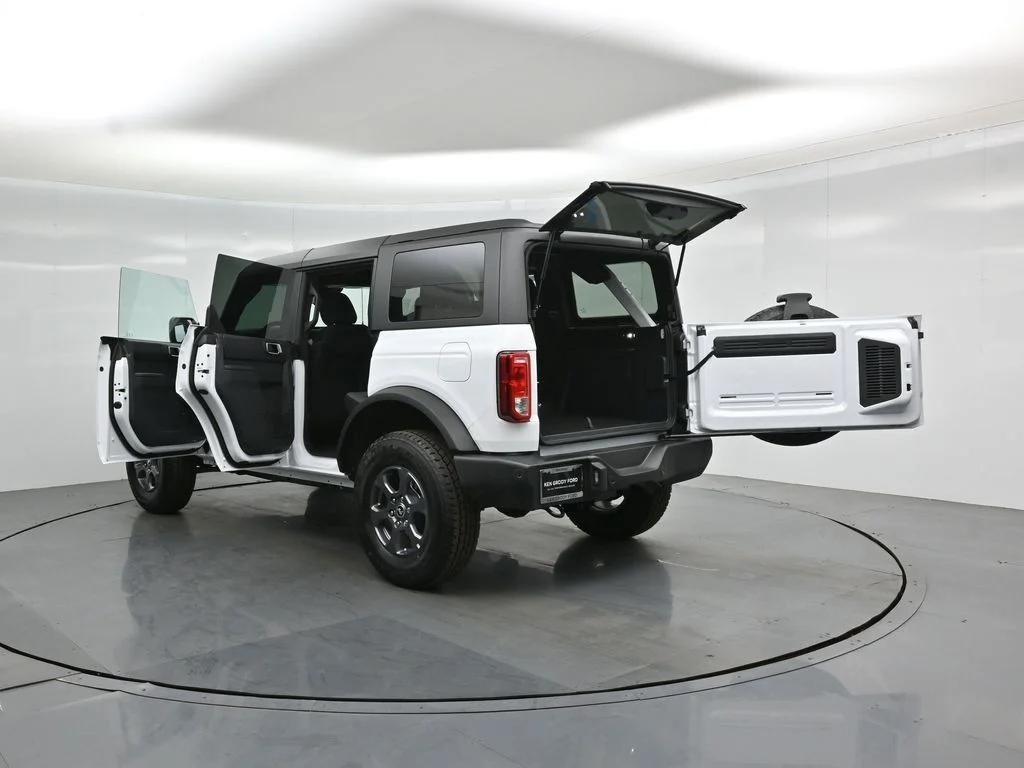 New 2026 White Ford Big Bend image 31