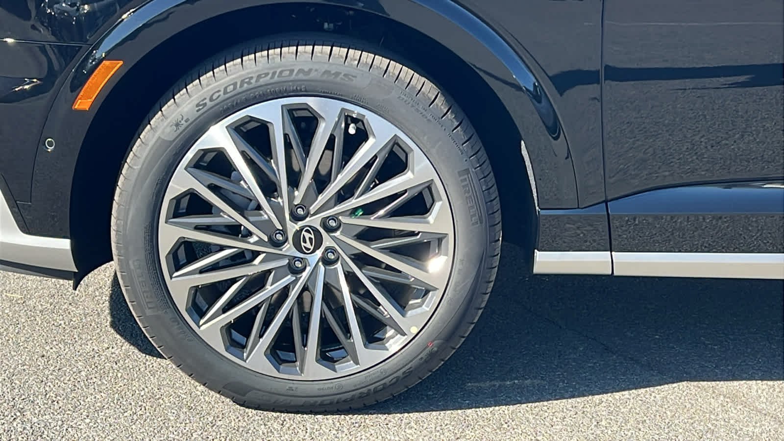 2026 Hyundai Palisade Calligraphy - Photo 9