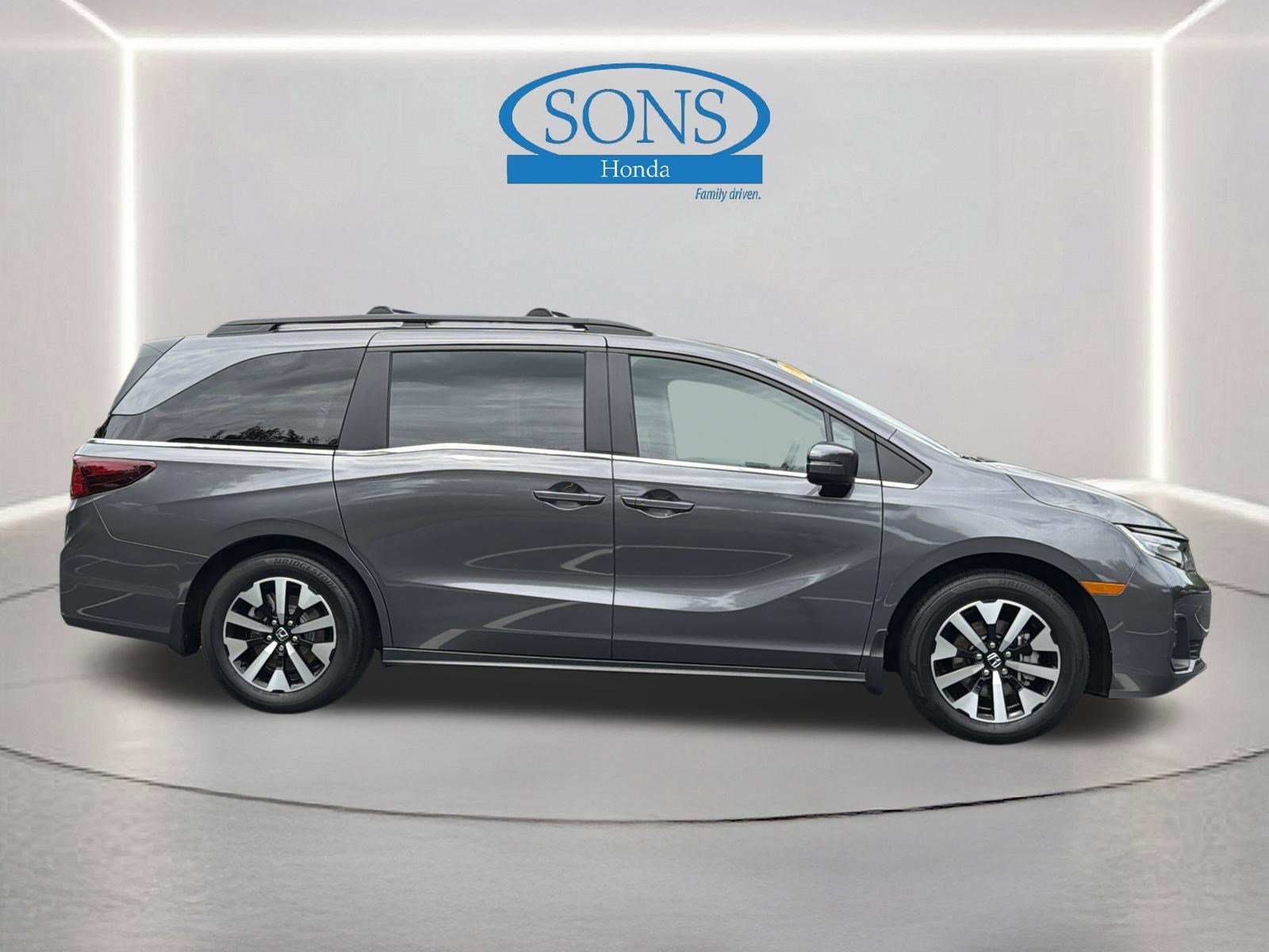 Used 2026 Modern Steel Metallic Honda EX-L image 31