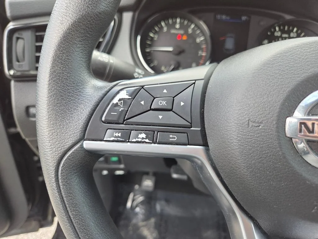Used 2020 Magnetic Black Pearl Nissan S image 33