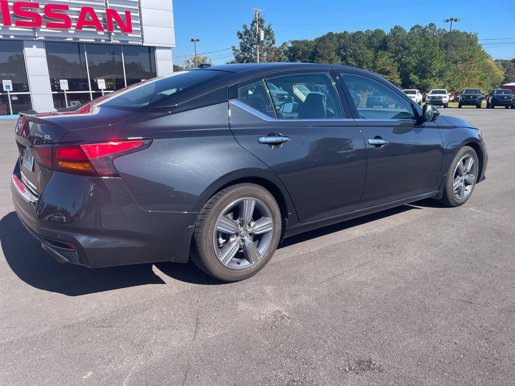 Used 2019 Nissan Altima SL with VIN 1N4BL4EV2KC258779 for sale in Albertville, AL