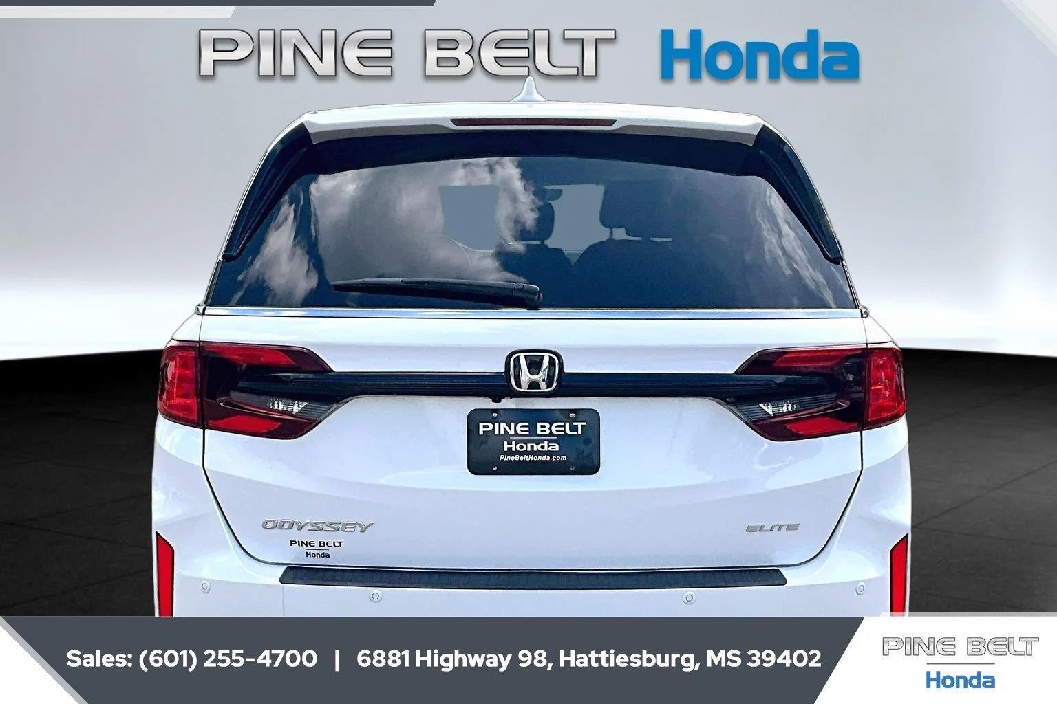 Used 2025 Platinum White Pearl Honda Elite image 4