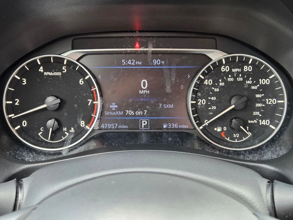 Used 2024 Silver Nissan 2.5 SV image 26
