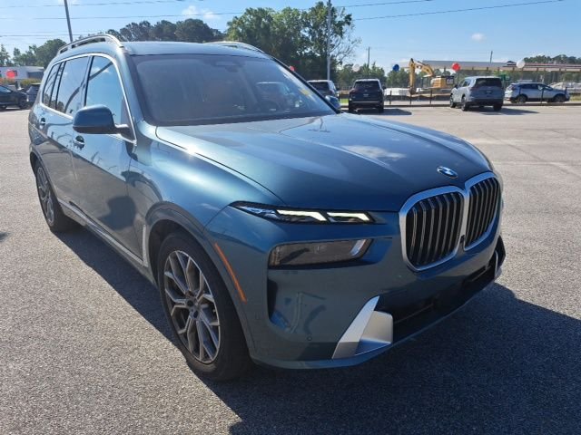 2023 BMW X7 xDrive40i's photo