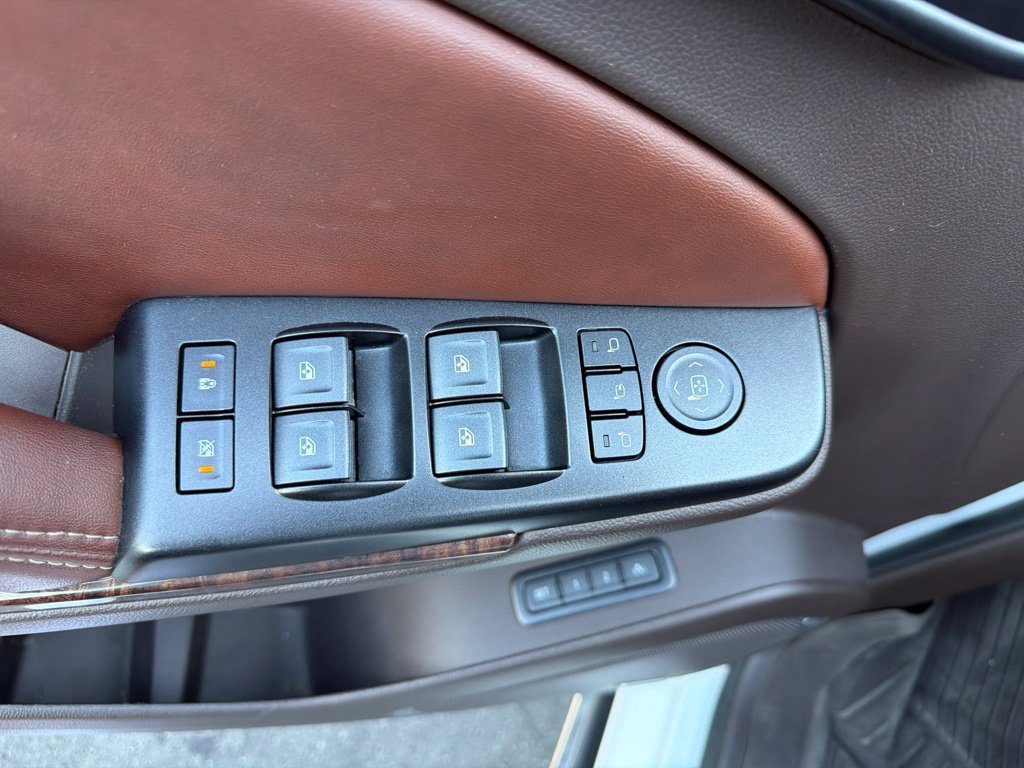 Used 2018 White Chevrolet Premier image 14