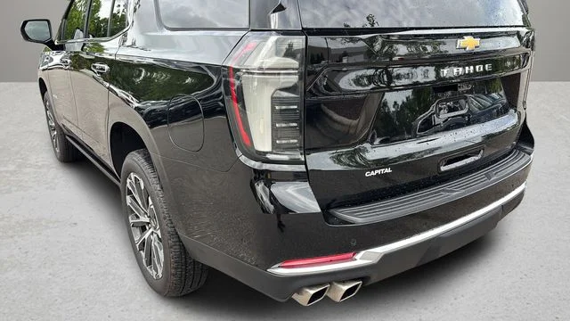 Used 2025 Black Chevrolet High Country image 38