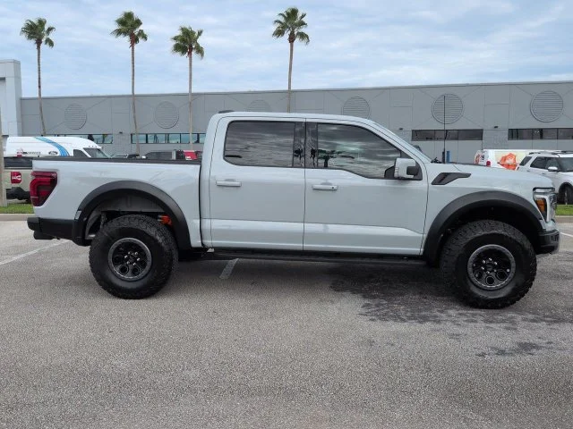 Used 2026 Avalanche Ford Raptor image 3