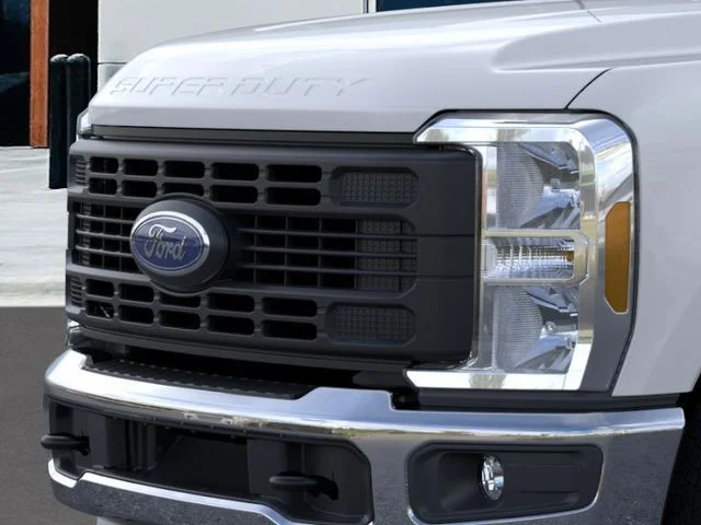 New 2026 Oxford White Ford F-250® XL image 17