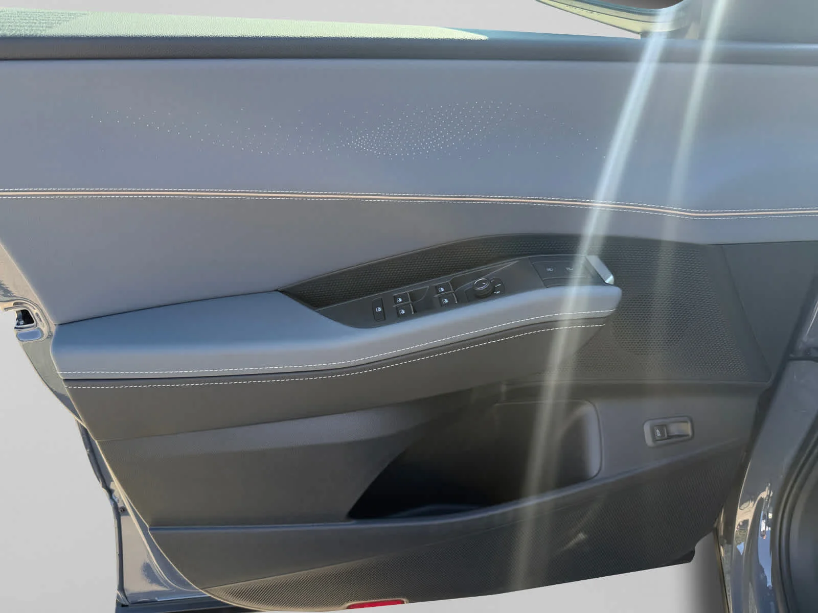 New 2027 Pure Gray Volkswagen SEL R-Line image 10