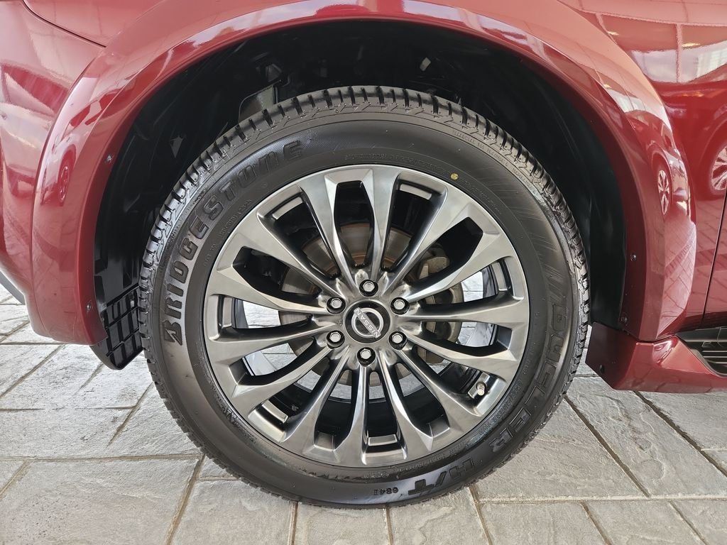 Used 2022 Red Nissan Platinum image 34