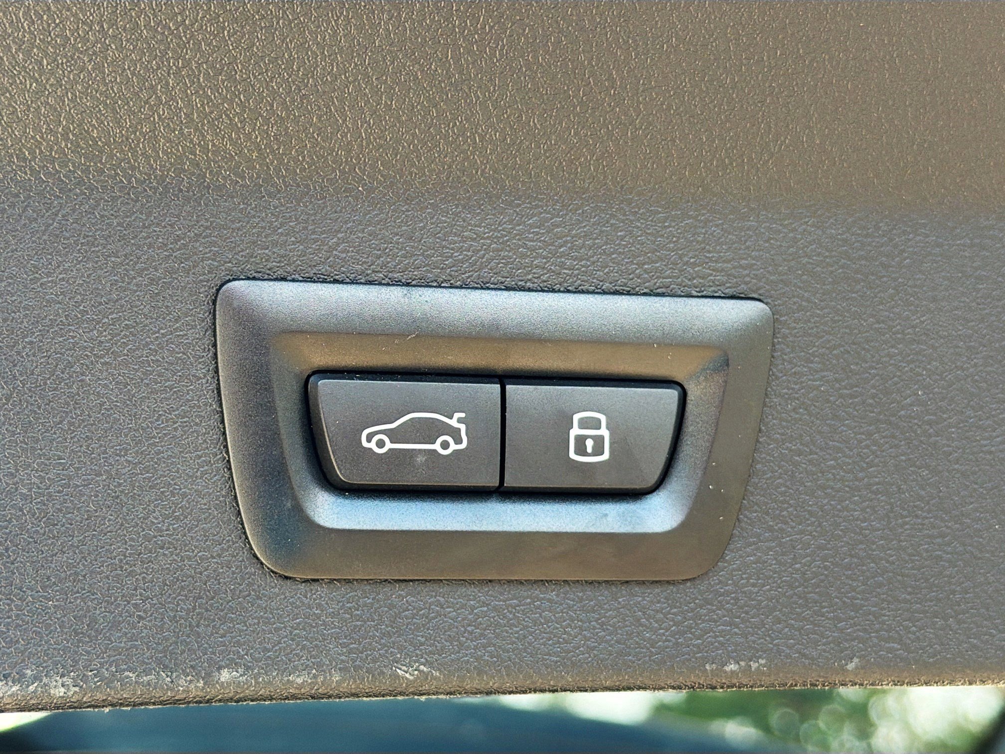 Used 2023 Skyscraper Gray Metallic BMW xDrive30i image 31