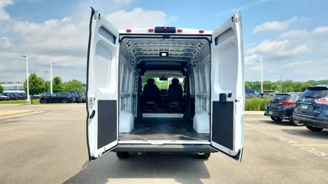 New 2026 Bright White Clear-Coat Exterior Paint RAM High Roof image 17