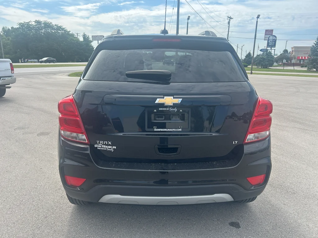 Used 2020 Mosaic Black Metallic Chevrolet LT image 8