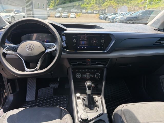 Certified Used 2024 Black Volkswagen 1.5T SE image 13