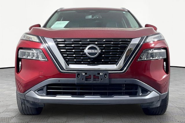 Used 2023 Red Nissan SL image 2