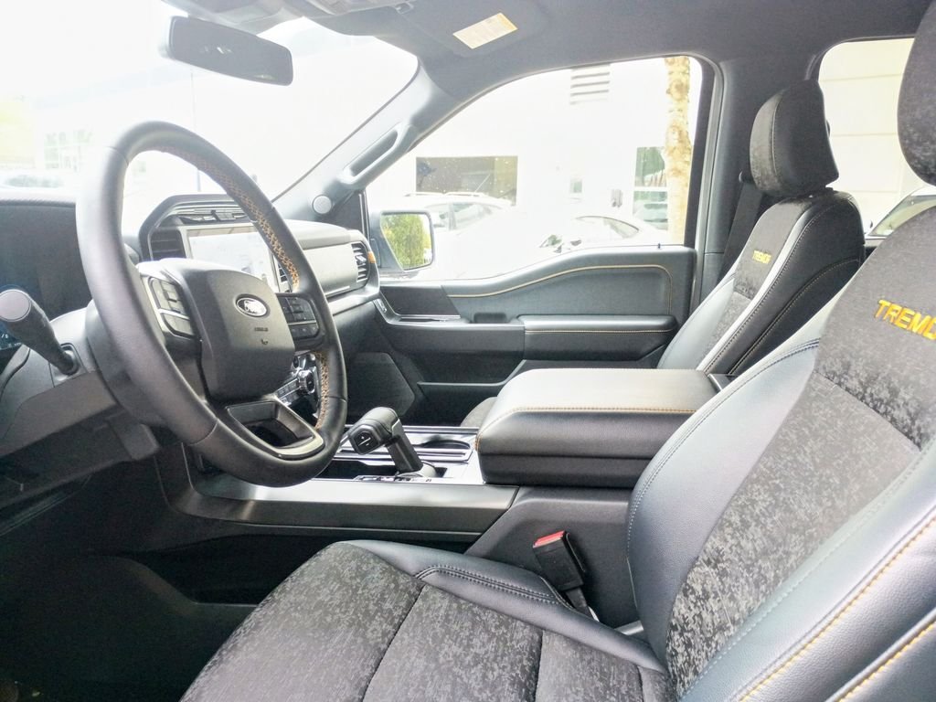Used 2025 White Ford Tremor image 26