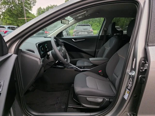 New 2026 Steel Gray Kia LX image 15