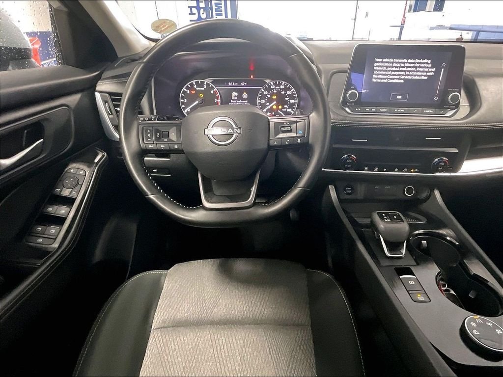 Used 2025 Silver Nissan SV image 17