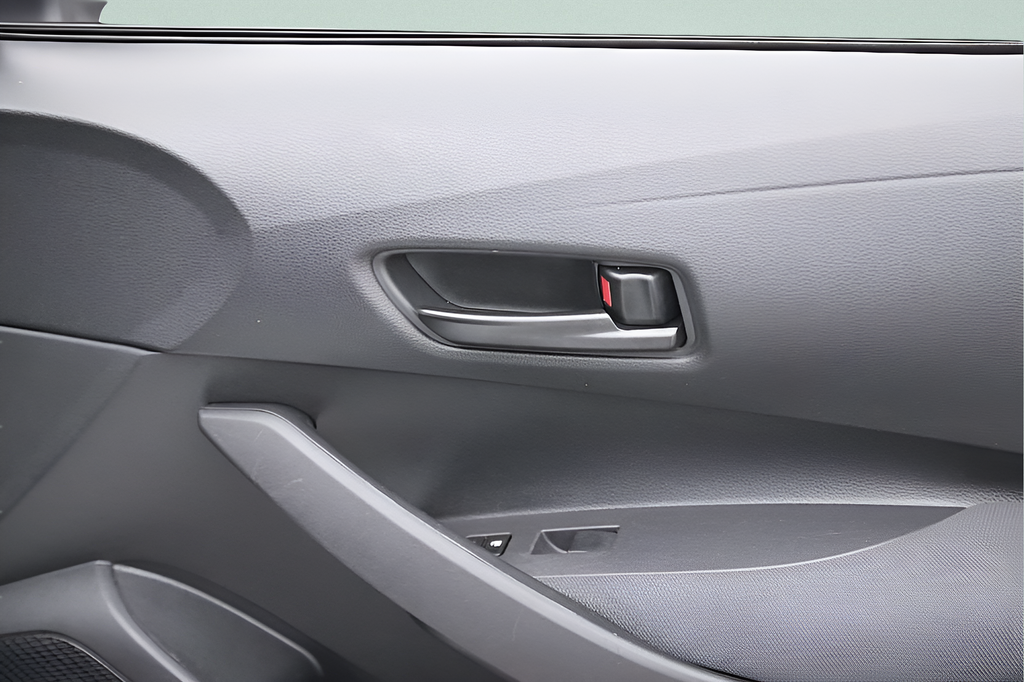 Used 2024 Ice Toyota LE image 41