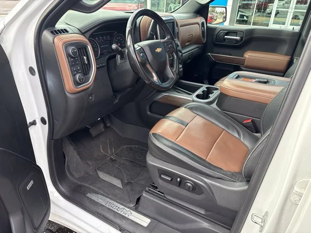 Used 2021 IRIDESCENT PEARL TRICOAT Chevrolet High Country image 27