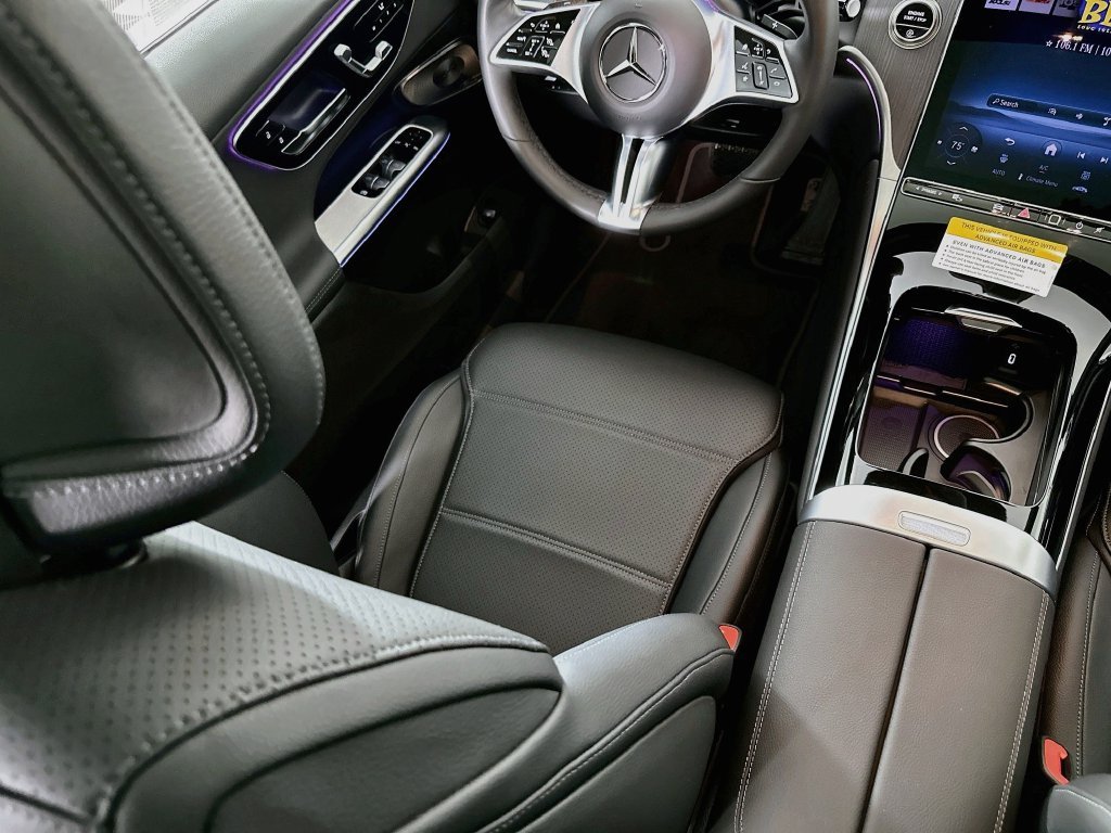Used 2026 Gray Mercedes-Benz GLC 300 image 22