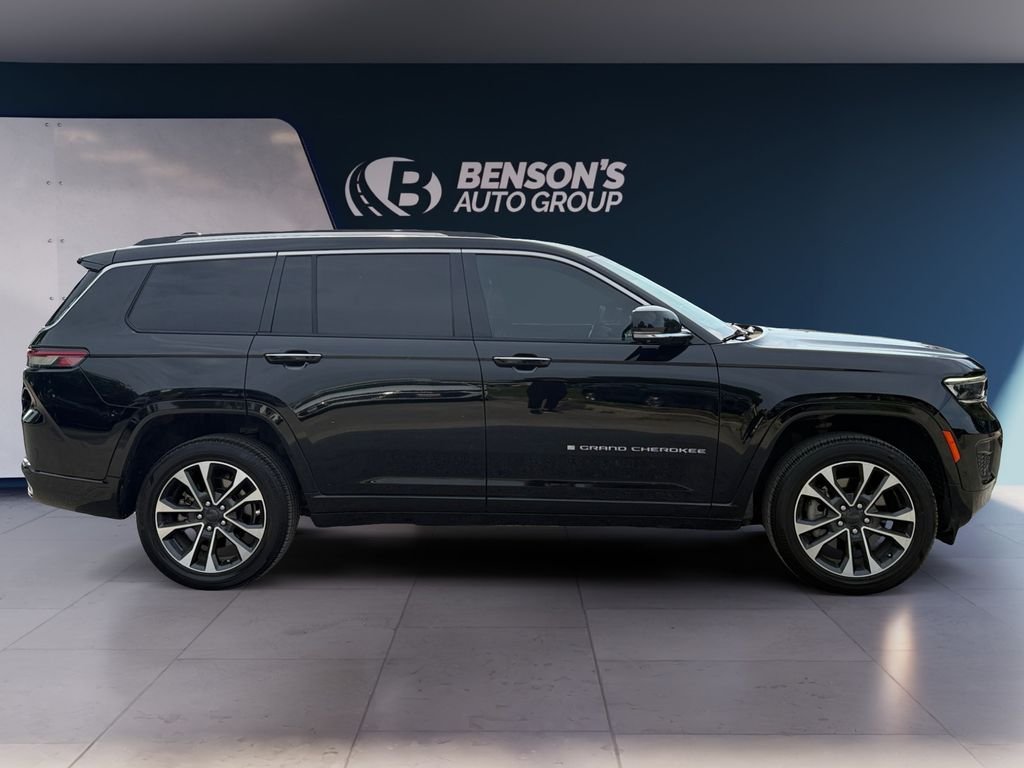 Used 2022 Black Jeep Overland image 6