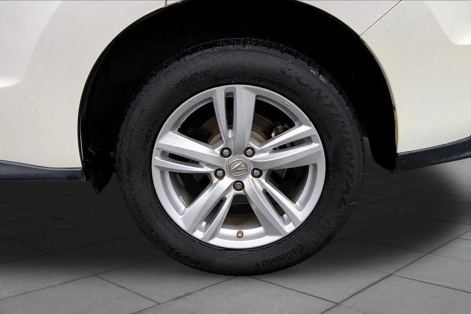 Used 2015 White Diamond Pearl Acura  image 10
