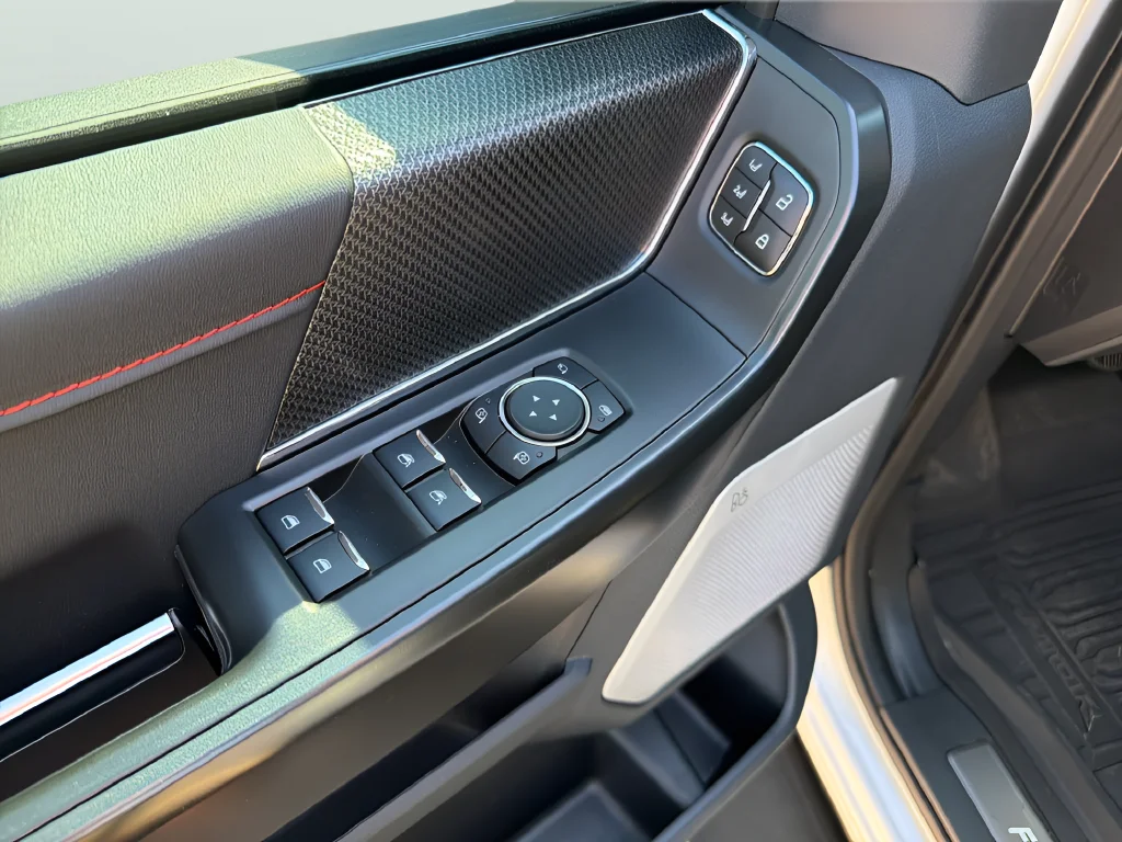 Used 2025 White Ford Raptor image 17