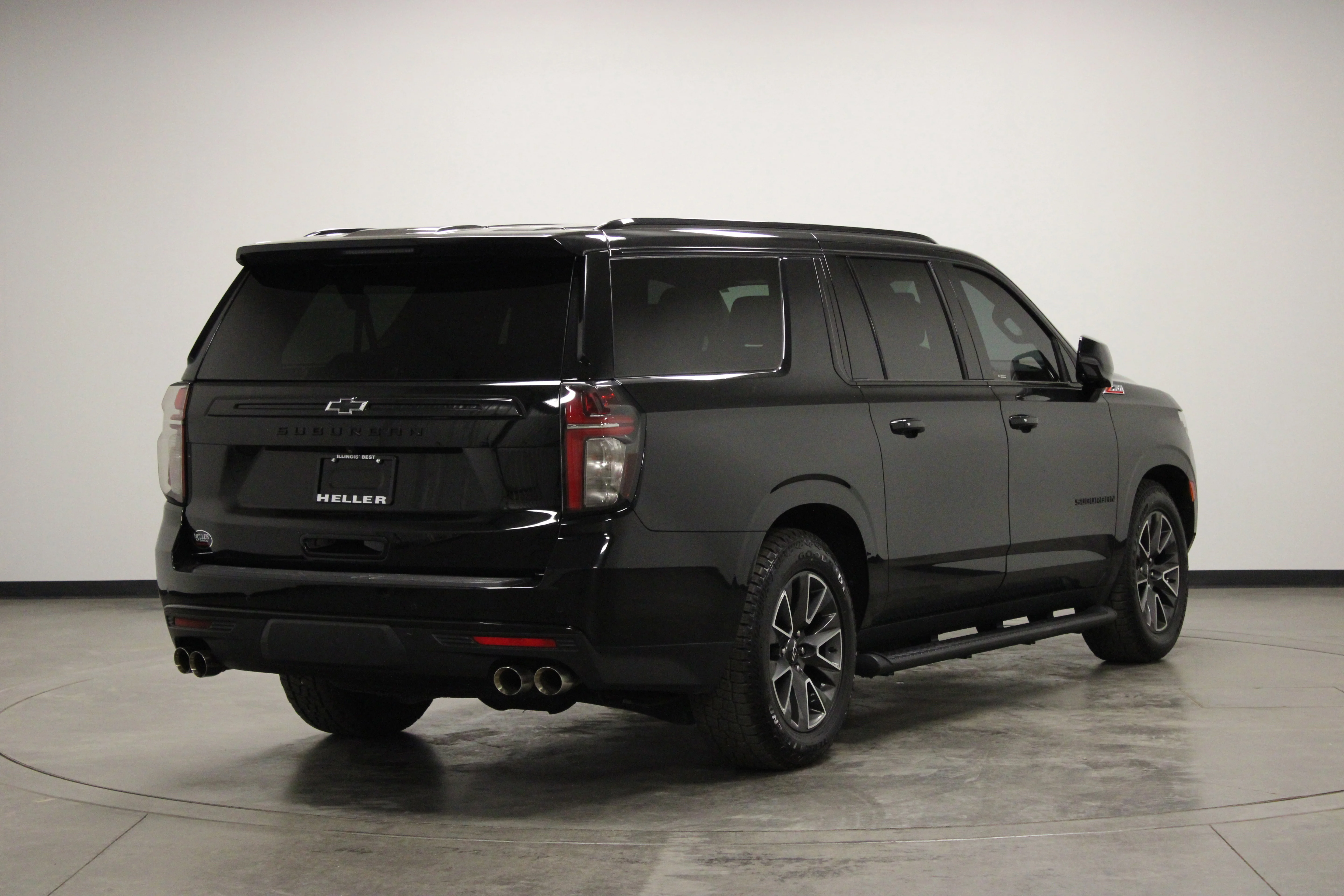 Used 2024 Black Chevrolet Z71 image 8