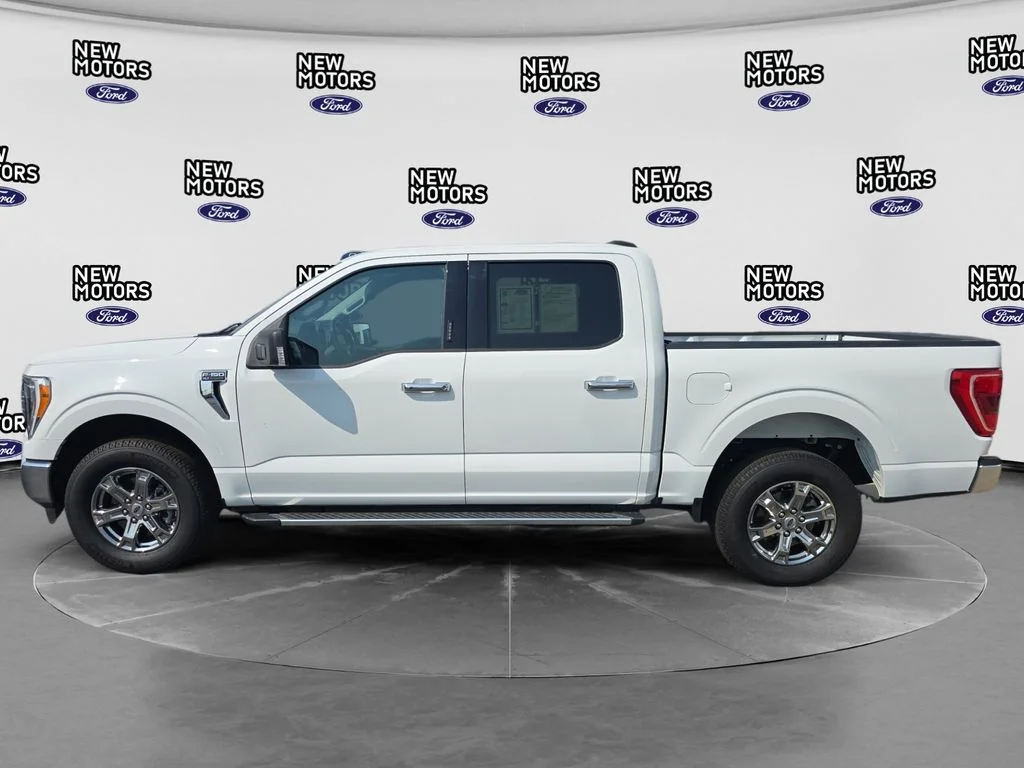 Used 2023 Oxford White Ford XLT image 16