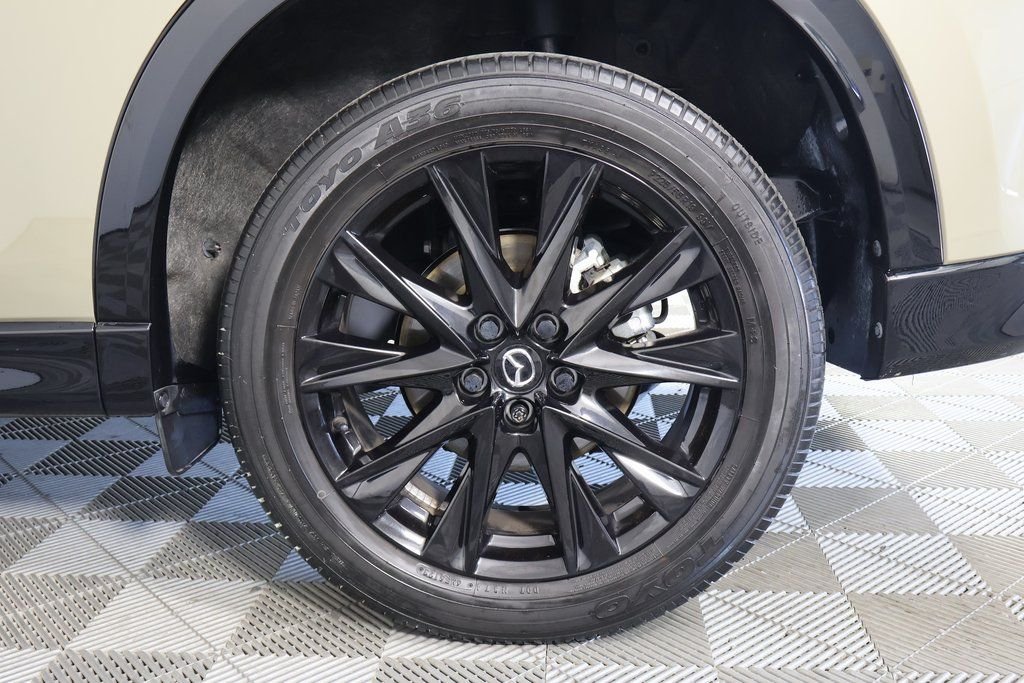 Certified Used 2024  Mazda 2.5 Carbon Turbo image 17