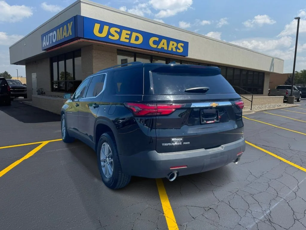 Used 2023 Black Metallic Chevrolet LT image 7