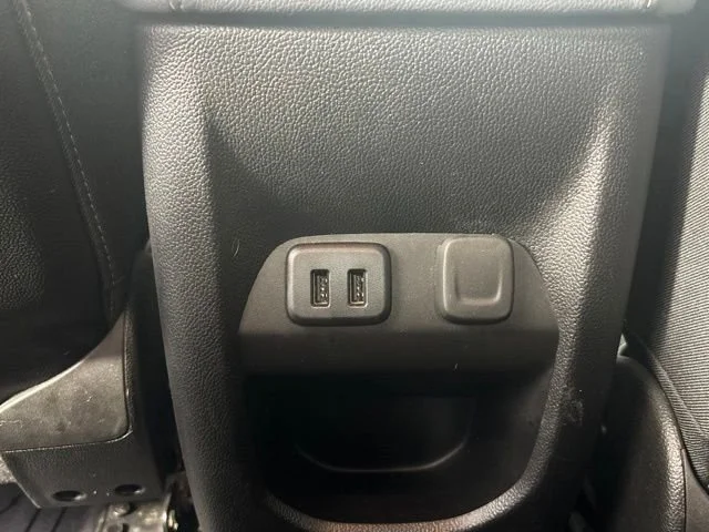 Used 2018 BLACK Chevrolet 4WD Z71 image 19