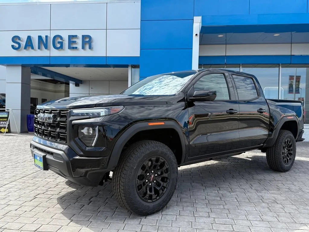 New 2026 Onyx Black GMC Elevation image 4