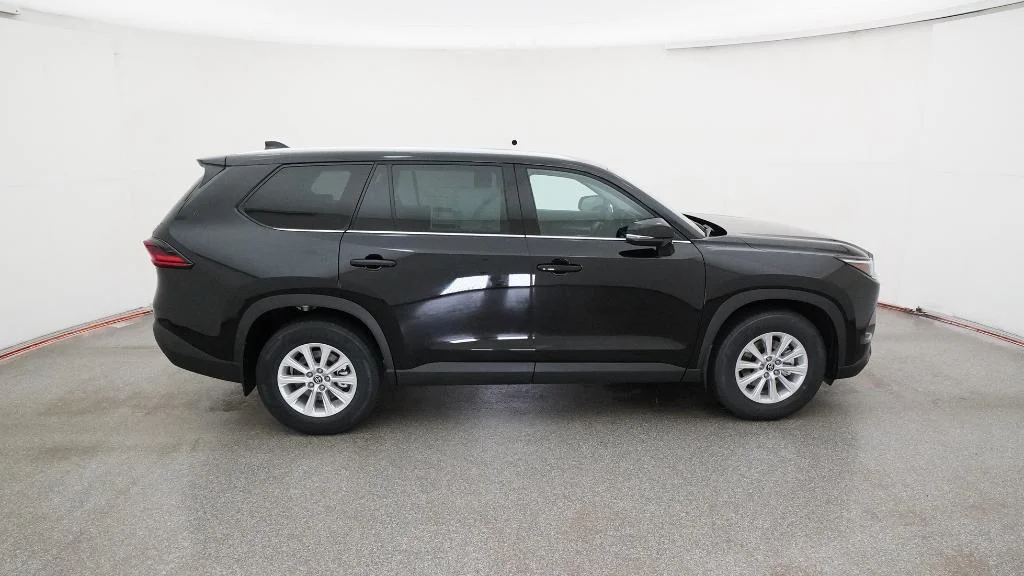 New 2026 Midnight Black Metallic Toyota XLE image 10