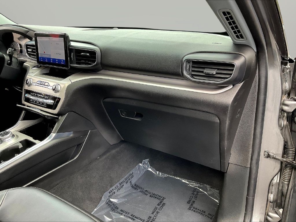 Used 2023 Gray Ford XLT image 32
