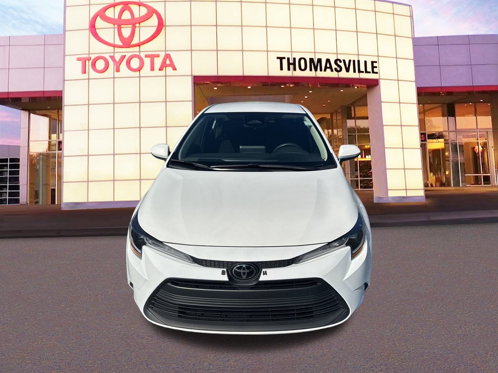 Used 2025  Toyota  image 2