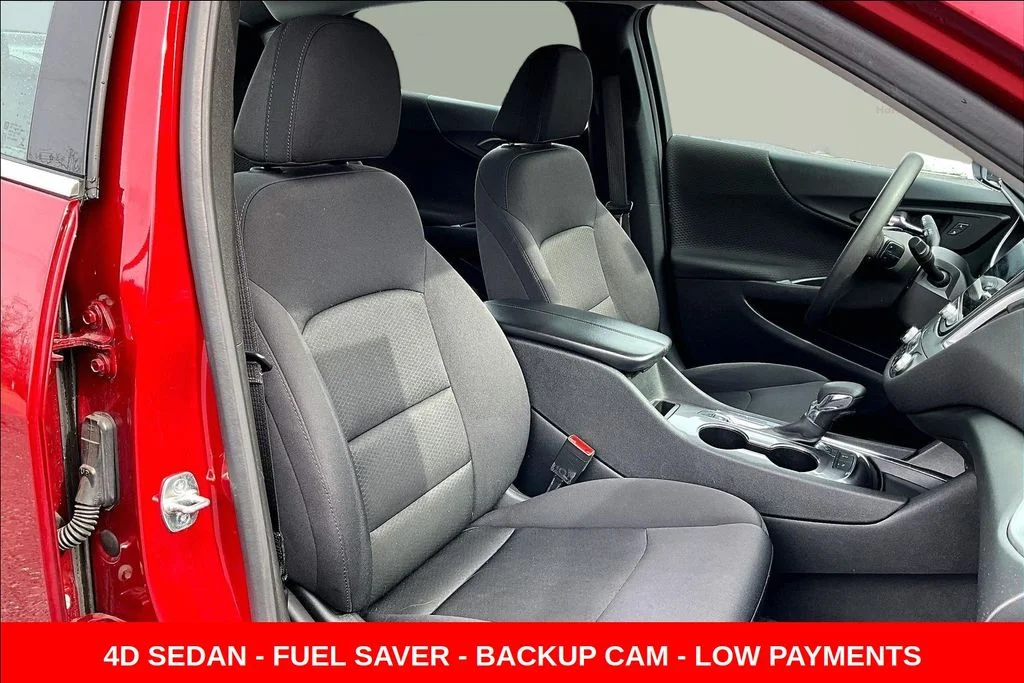 Used 2024 Red Chevrolet LT image 27