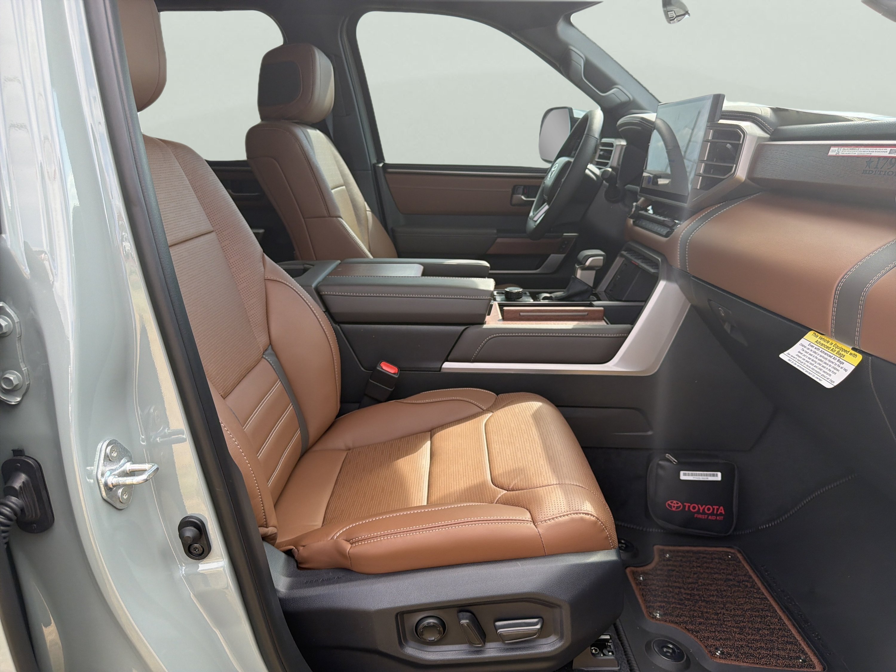 2026 Toyota Tundra 1794 Edition - Photo 16